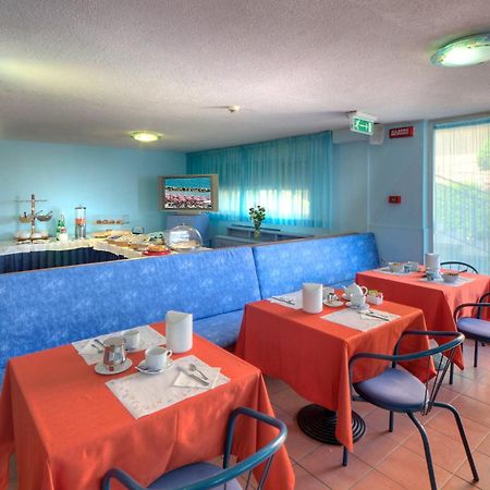 Hotel Giannino Порто-Реканати Экстерьер фото