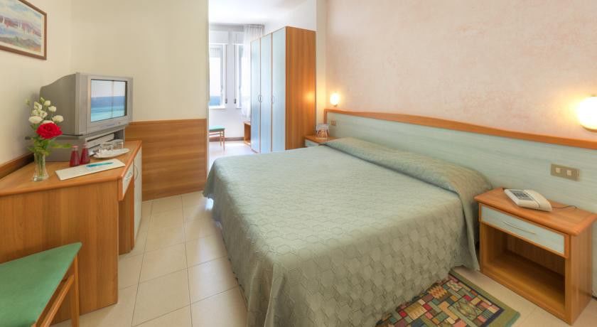 Hotel Giannino Порто-Реканати Экстерьер фото