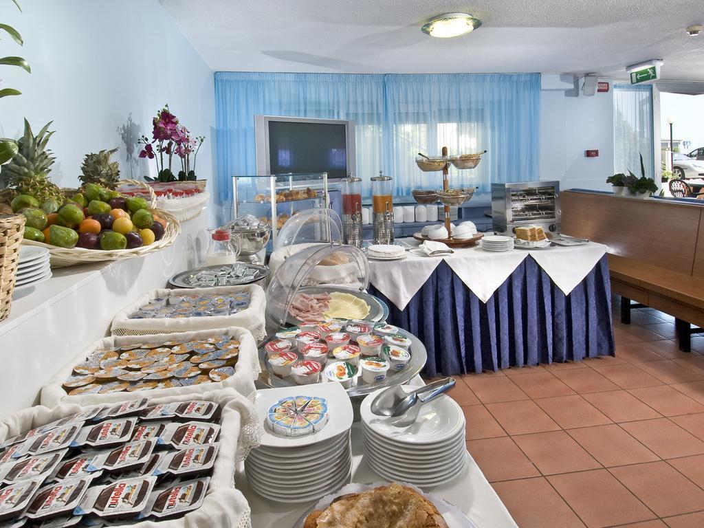 Hotel Giannino Порто-Реканати Экстерьер фото